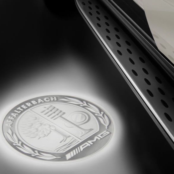 Подсветка порогов AMG Мерседес GLC Coupe (A2138206003)