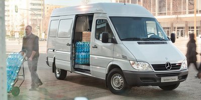 На Mercedes-Benz Sprinter проверят электропроводку