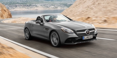 Обновлённый родстер Mercedes SLC 200